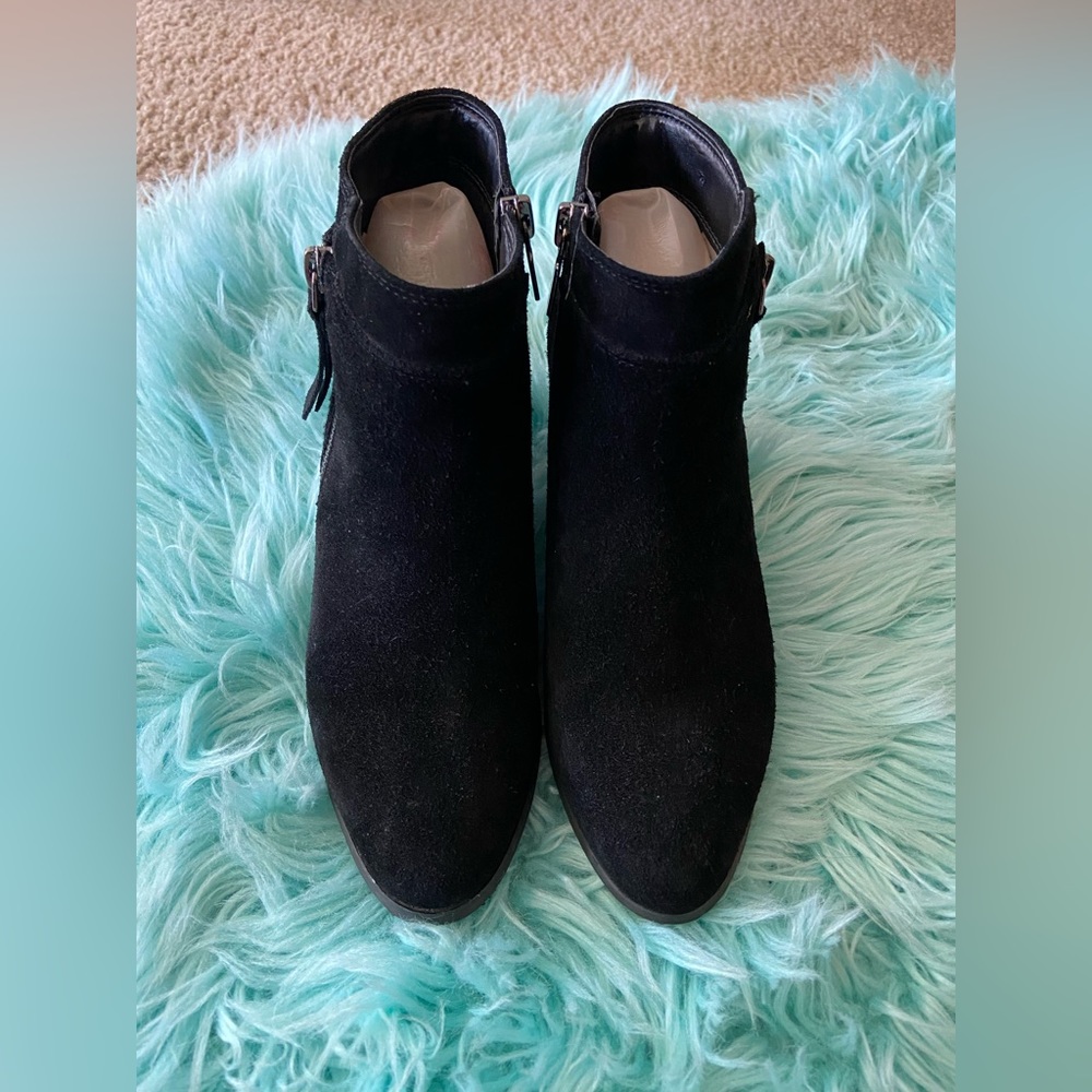 BLONDO WATERPROOF BOOTIES SIZE 6 EUC